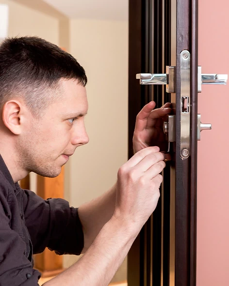 : Professional Locksmith For Commercial And Residential Locksmith Services in Charter Oak, CA