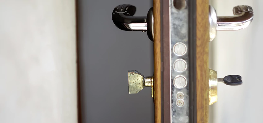 Holiday Emergency Locksmith in Charter Oak, California