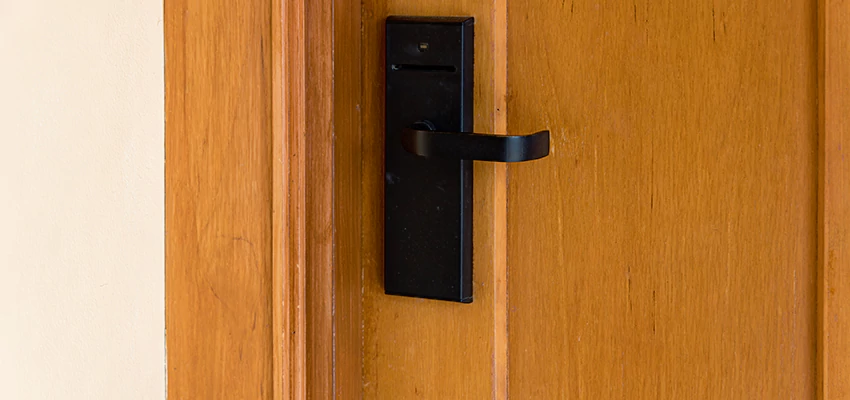 Quick Response Locksmith For Lock Repair in Charter Oak, California