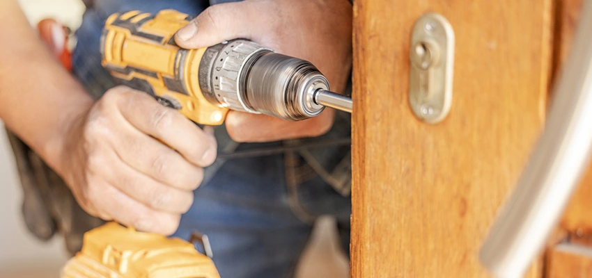 Eviction Locksmith in Charter Oak, California