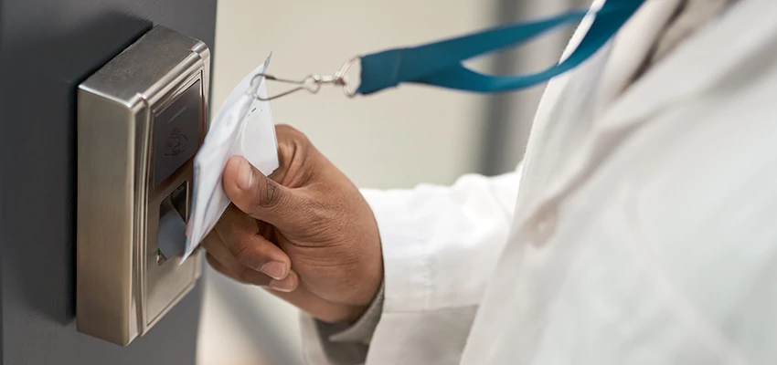 Commercial Locksmith For Rekey in Charter Oak, CA